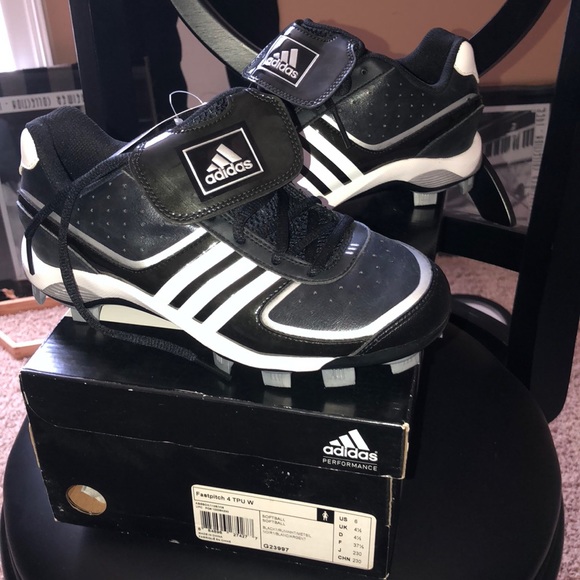 adidas girls softball cleats